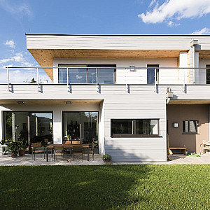 Doppelhaus, Massivholz, anpassbarer Wohnbau, fotocredit: Katharina Wocelka